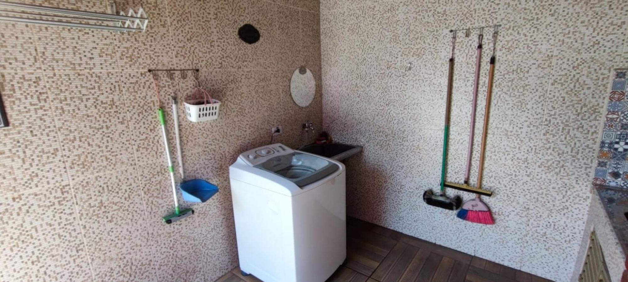 Casa Rosa de Peruíbe - Casa de Temporada 3 dormitórios, 10 hóspedes, piscina, wi-fi, netflix, 800 metros da praia Exterior foto